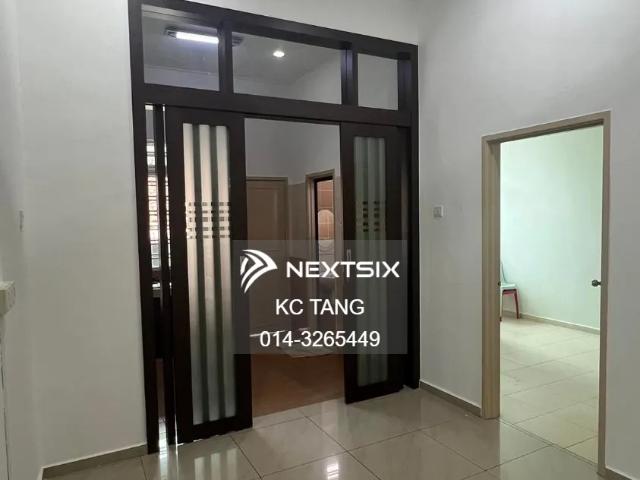 Nice and Quiet Bungalow. Gated Facing South Taman Desa