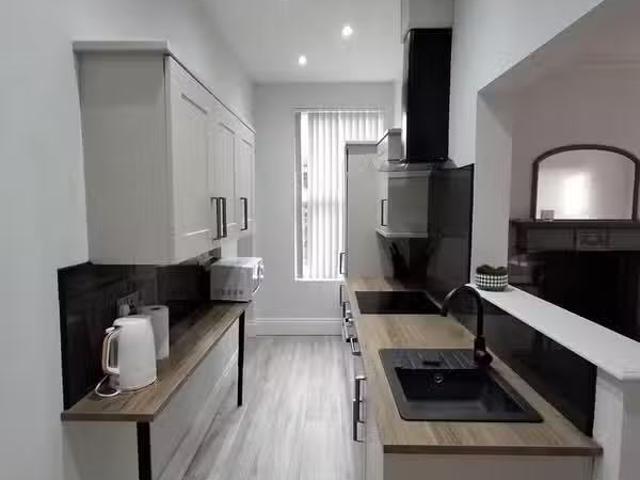 New Apartment 2 12 Deramore Park