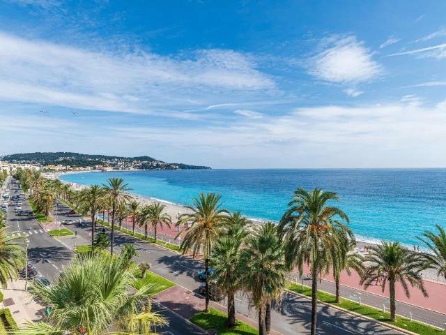 Nice, appartement 2/3 pièces avec terrasse sur la Promenade. 70m² Nice