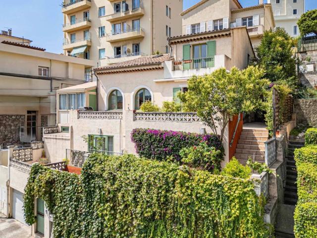 Nice Bas Cimiez Maison 174m² avec studio, terrasses et garag
