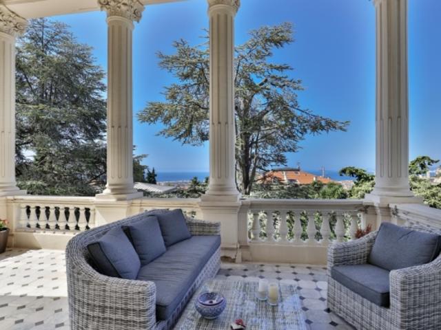 NICE BAS MONT BORON APPARTEMENT / VILLA DE 292M² A VENDRE SOMPTUEUX BATIMENT BELLE EPOQUE RENOVE JARDIN PRIVATIF TERRASSE GARAGE