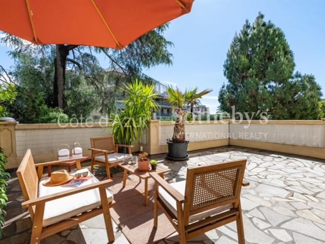 Nice Baumettes appartement duplex avec terrasse proche Promenade des Anglais et plages