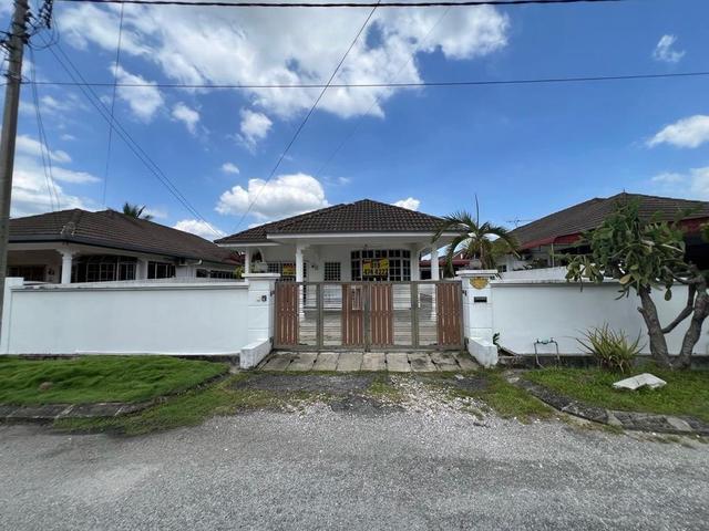 Nice Beautiful Single Storey Bungalow Desa Ampang Ipoh Perak
