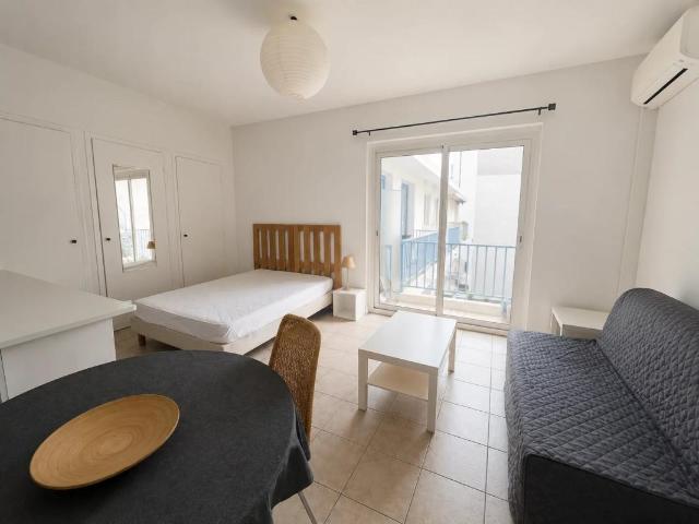 NICE BORRIGLIONE STUDIO MEUBLE BALCON CAVE