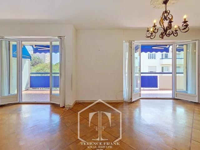Nice Cœur Cimiez, dans bel résidence de standing, 4 / 5 pièces avec terrasses, balcon, cave et possibilité de louer un garage et une parking