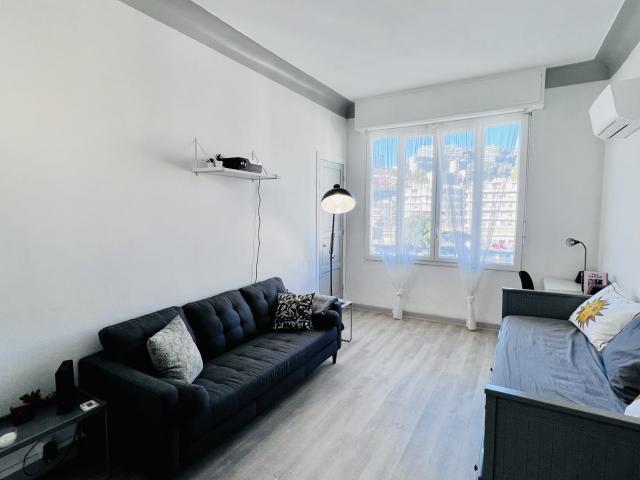 NICE CAFFARELLI A LOUER 2 PIECES MEUBLE