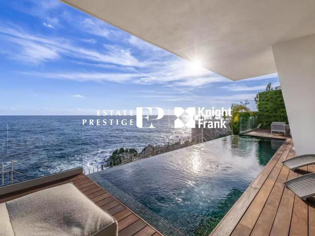Nice Cap De Nice Exceptionnelle propriété pieds dans l'e. 247m² Nice