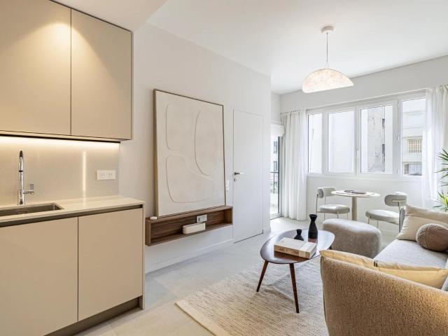 Nice Carré d'Or Superbe 2p entièrement rénové et meublé. 27m² Nice