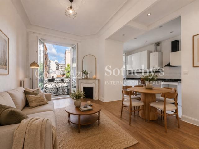 Nice centre appartement bourgeois 4 pièces 85 m² proche Dubouchage au calme avec balcon