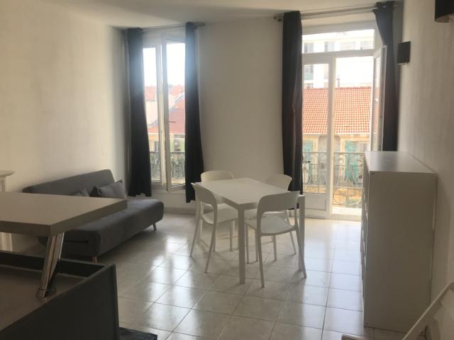 NICE CENTRE DEUX PIÈCES MEUBLEES DE 41 m2