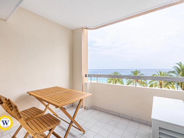 NICE CENTRE PROMENADE DES ANGLAIS 2 PIECES MEUBLE