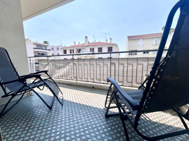 NICE CHAMBRUN F1 AVEC TERRASSE