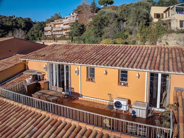 Nice Chemin de Terron Dernier étage Appartement 4 pièce s 76 m2