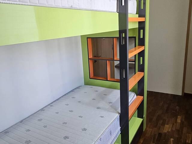 Nice Common Bedroom At Forestville Condominium For Rent