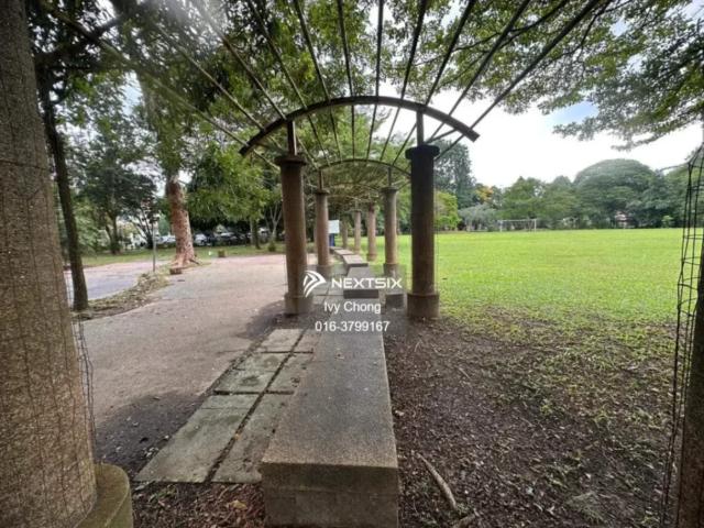 Nice Condition, Spacious Land