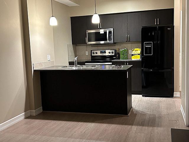 Nice Condo For Sale Copperpond Common Se, Calgary