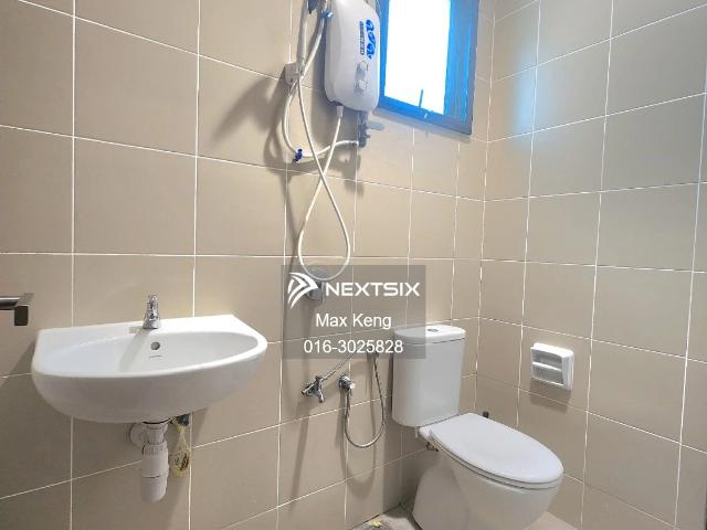 Nice corner unit