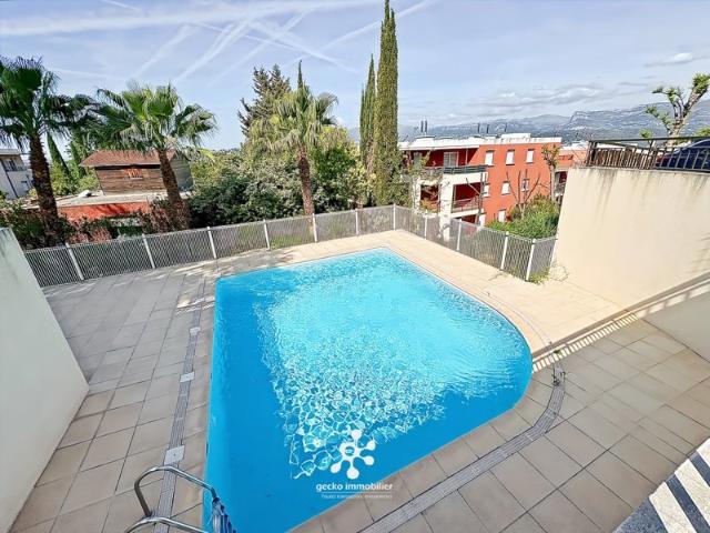 NICE Corniche Fleurie 3P résidence avec piscine vue verdure