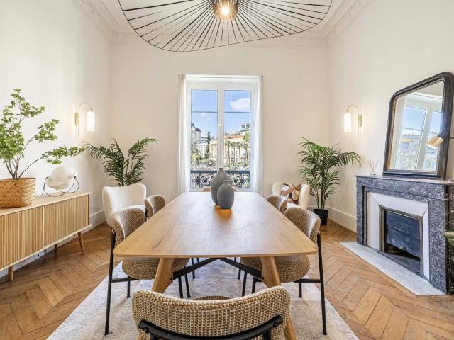 Nice Dubouchage Superbe 6 pièces bourgeois avec ascenseu. 192m² Nice
