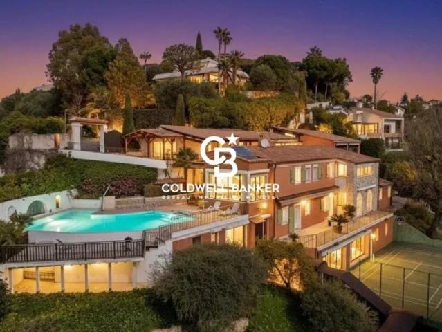 Nice – Domaine privé d'exception avec piscine, tennis et 469 m² habitables