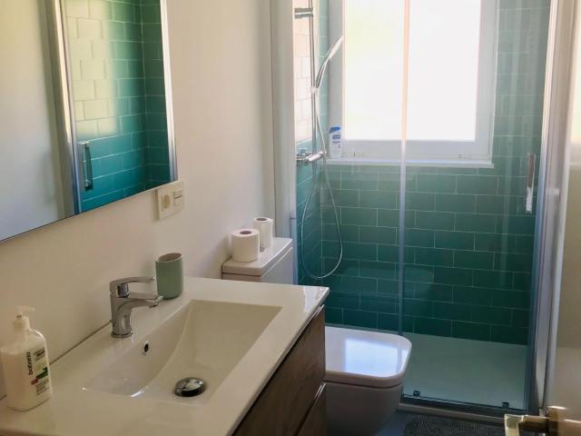Nice double bedroom near Salamanca Official College of Physicians