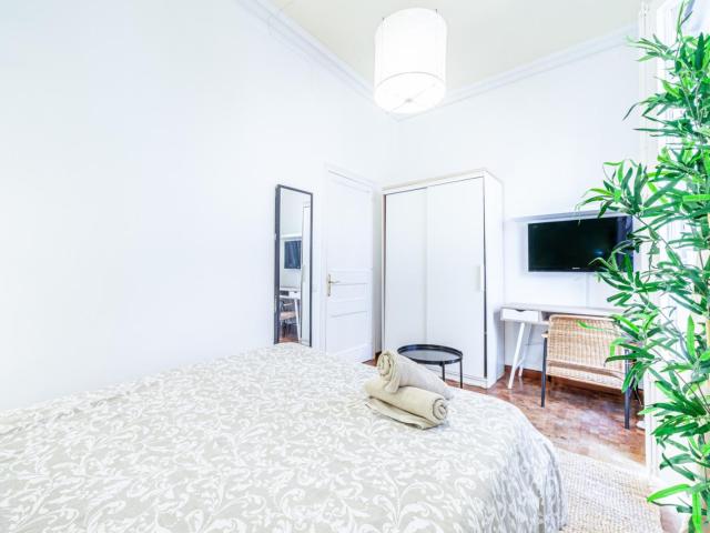 Nice double bedroom near the Passeig de Gràcia metro