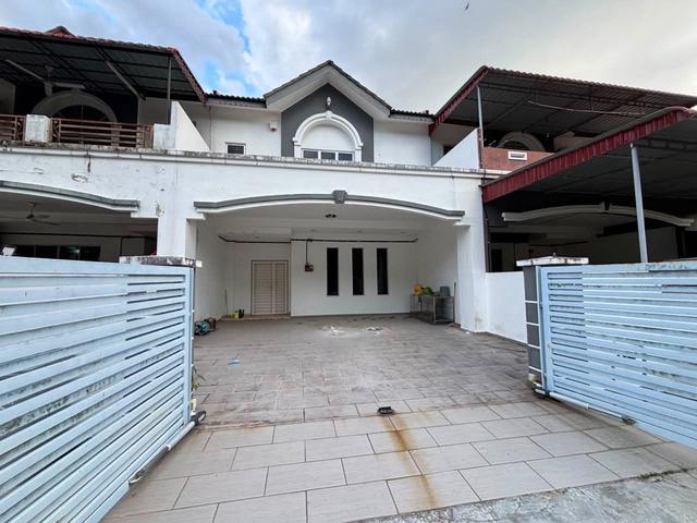 Nice Double Storey Terrace In Galena Bukit Krystal For Sale