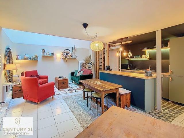 NICE ETOILE / DUBOUCHAGE Dernier étage
