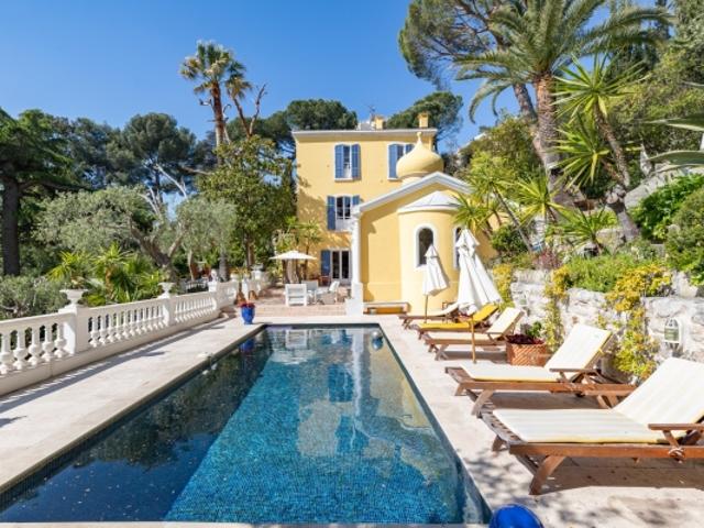 NICE ESTIENNE D&apos ORVES VILLA DE 327M² A VENDRE PISCINE VUE MER TERRAIN PAYSAGER DE 3340M² TERRASSES POOL HOUSE