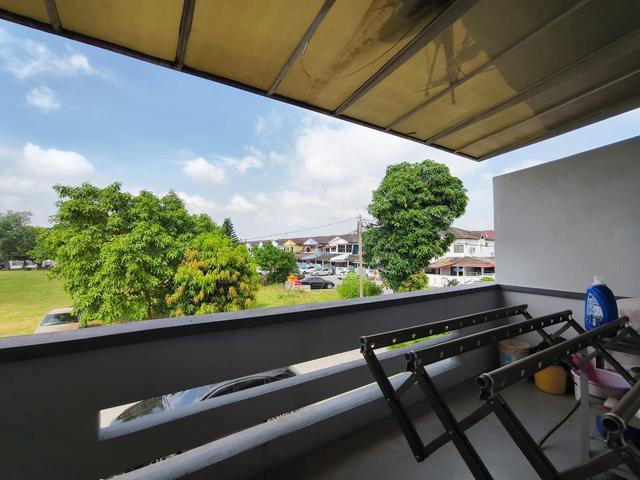Nice Fully Renovated Facing Open Taman Klang Utama