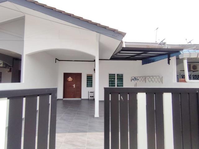 Nice Fully Renovated Single Story House at Melaka Baru