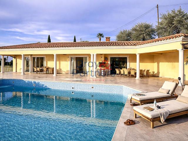NICE FABRON SUPÉRIEUR VILLA CONTEMPORAINE 265 M2 VUE MER
