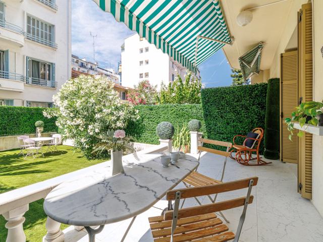 Nice / Fleurs / Appartement 2P / Terrasse / Jardin / Cave 40m² Nice