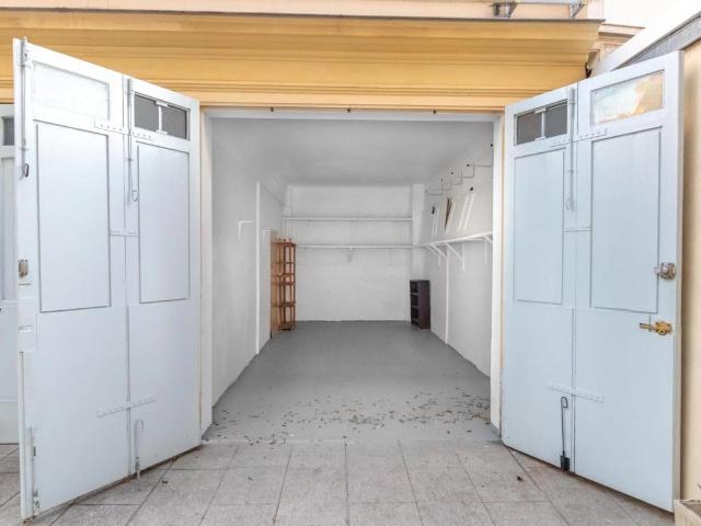 NICE FLEURS GARAGE
