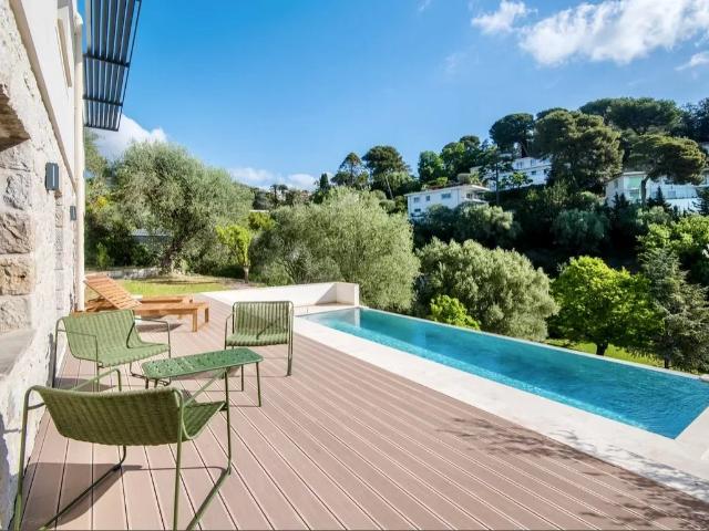 Nice Gairaut, belle villa niçoise rénovée, piscine et garage. 190m² Nice