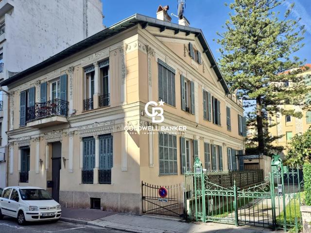 Nice – Hyper centre | Hôtel de charme Belle Époque – Murs et. 584m² Nice