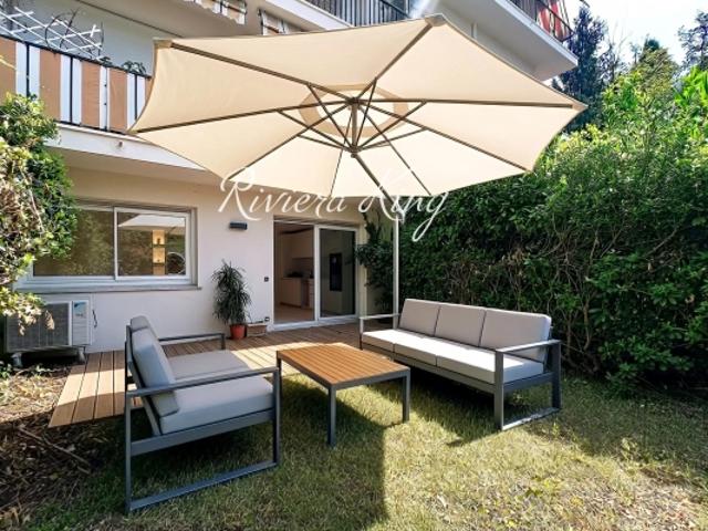 NICE HAUTS CIMIEZ: Magnifique 3 Pièces avec Jardin Privatif