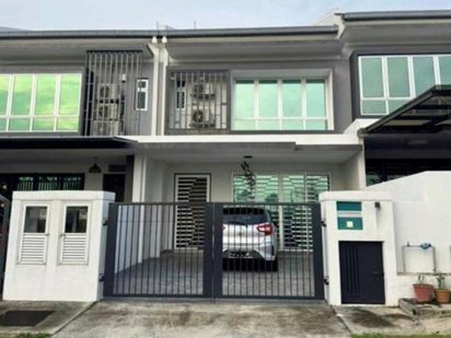 Nice house Fully Furnised Serenia Adiva Double Storey Sepang KLIA