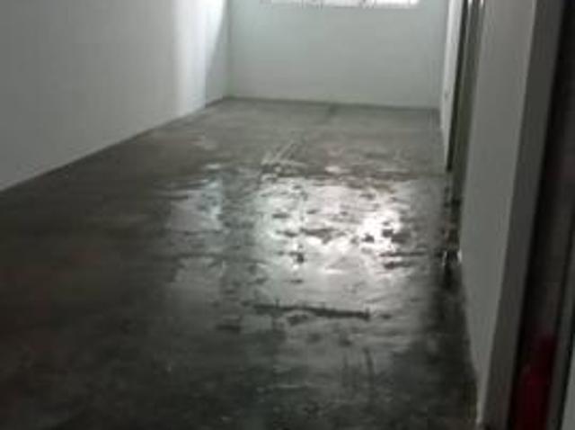 Nice Laguna Gated Guarded Apartment 1CP Covered Nice Loaction Ready