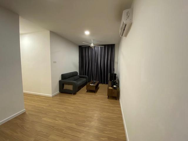 Nice Lakefront Residence Renovated Verdi Serin For Sale at Cyberjaya