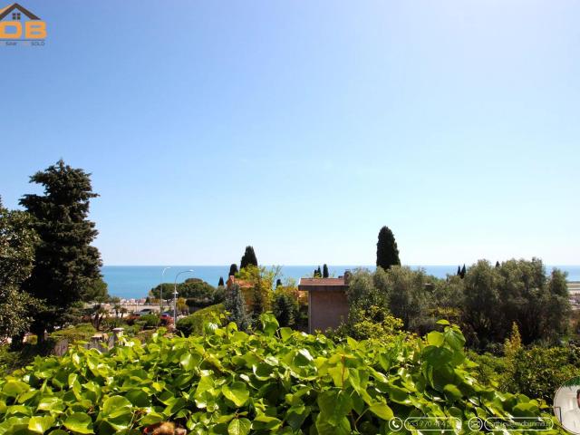 NICE LANTERNE Villa 6 PIÈCES sur terrain de 650 m² 201m² Nice