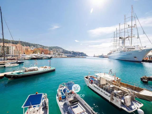 Nice Le Port 3 Pièces Terrasse Parking 61m² Nice