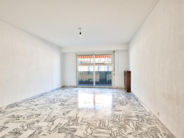 NICE LE PORT APPARTEMENT DE 3 PIECES DE 83.01M² À VENDRE LUMINEUX TERRASSE ET BALCON CAVE PARKING EN SUPPLEMENT