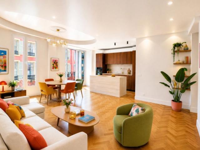 Nice Le Port – Appartement de caractère