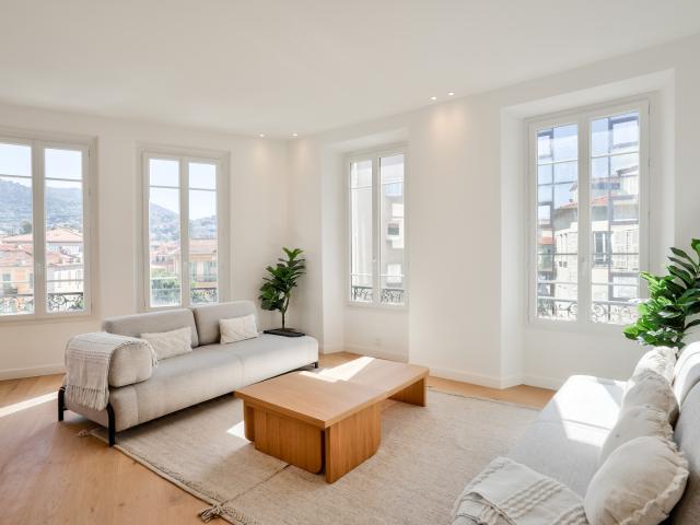 Nice Le Port Grand 5 pièces de 136 m²