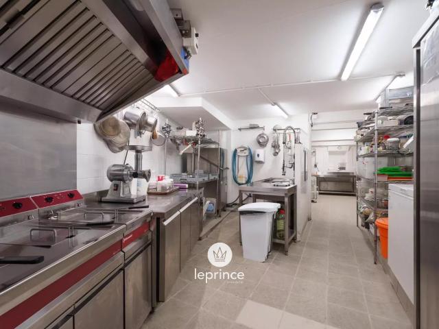 Nice / Le Port Fonds de commerce Restaurant avec Extract. 100m² Nice