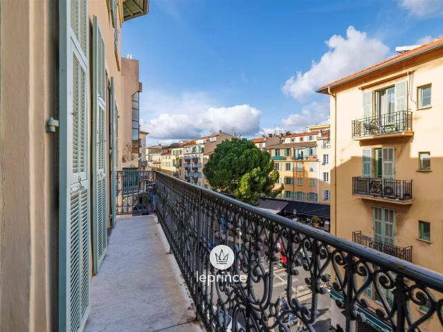 Nice Le Port / Place du Pin 3 Pièces Balcon 58m² Nice