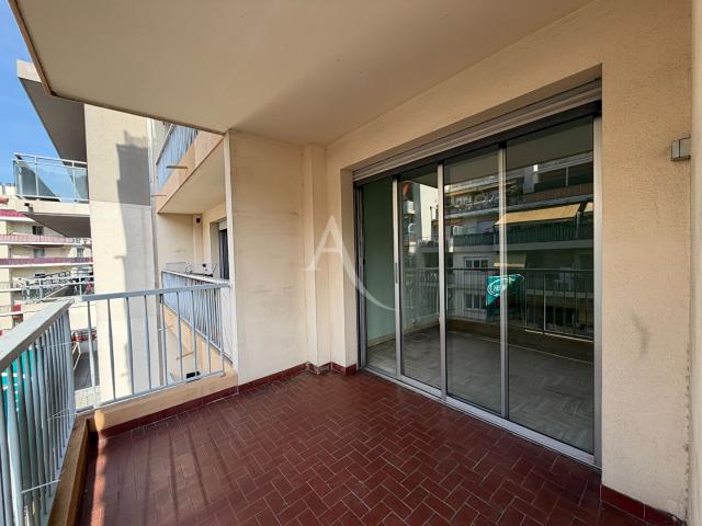 Nice Location Appartement 06