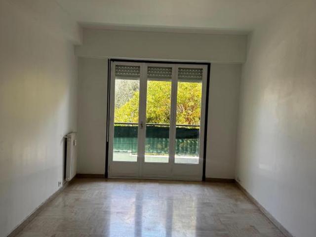 Nice Location Appartement 06