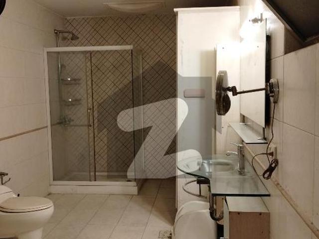 Nice location best condition kanal house available for sale dha defence phase 1
